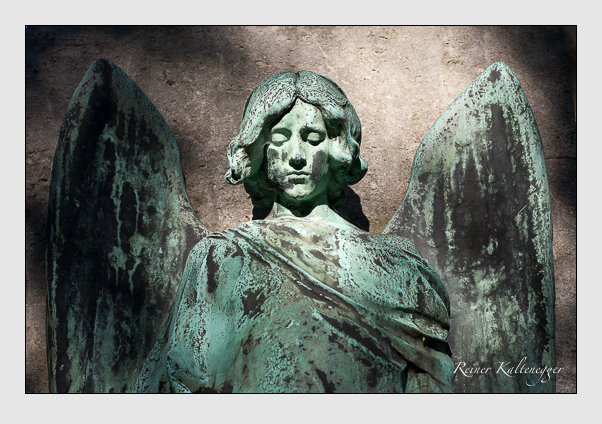 Grab der familie neuner auf dem alten südfriedhof münchen