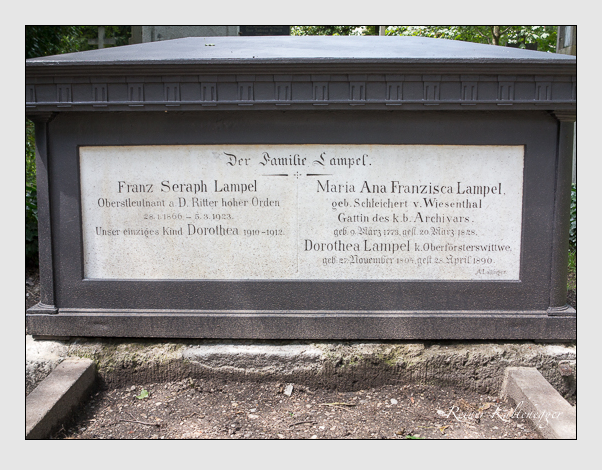 Grab der familie lampel auf dem alten südfriedhof münchen (august 2014)