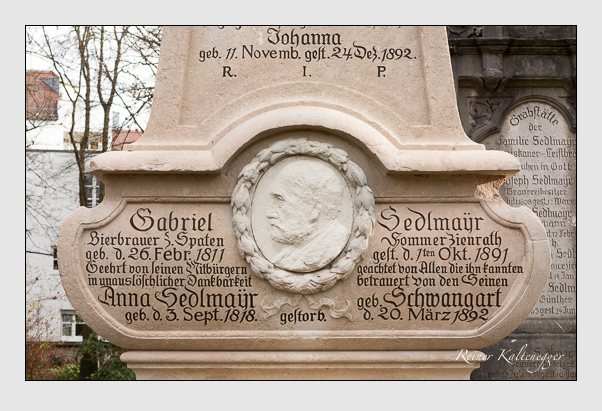 Grab der familien müller & sedlmayr auf dem alten südfriedhof münchen (januar 2014)