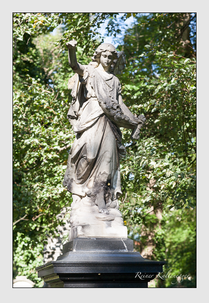 Grab der familien bucka & döderlein auf dem alten südfriedhof münchen