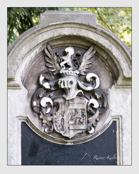 Grab der familie pestalozza auf dem alten südfriedhof münchen
