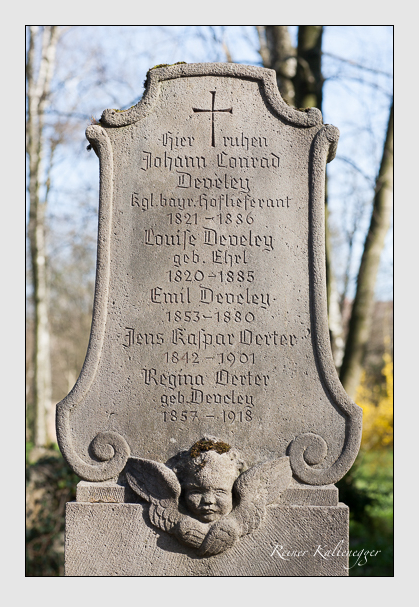 Grab der familien develey & Örter auf dem alten südfriedhof münchen